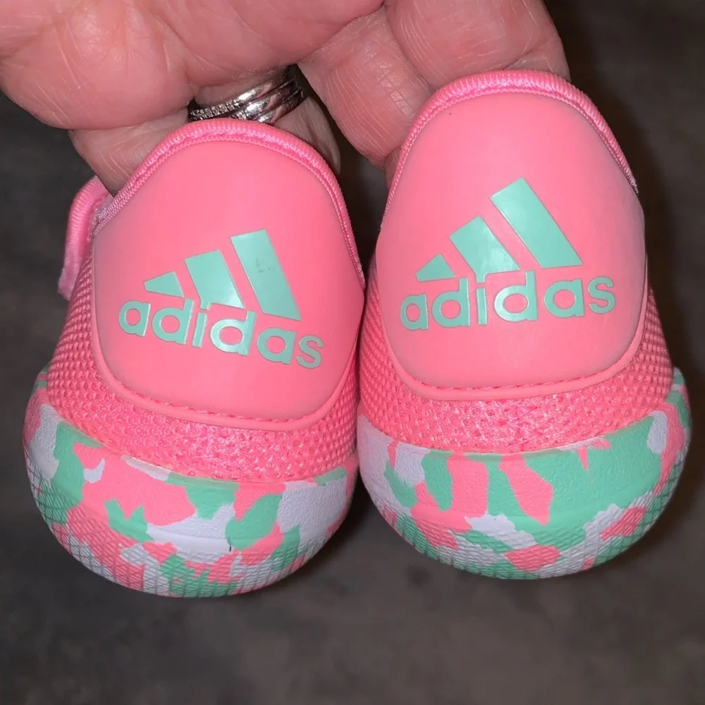ADIDAS EASY-ON SWIM BEACH SANDALS EVA FOOTBED SIZE 1 STORE DISPLAY MODEL NEW
